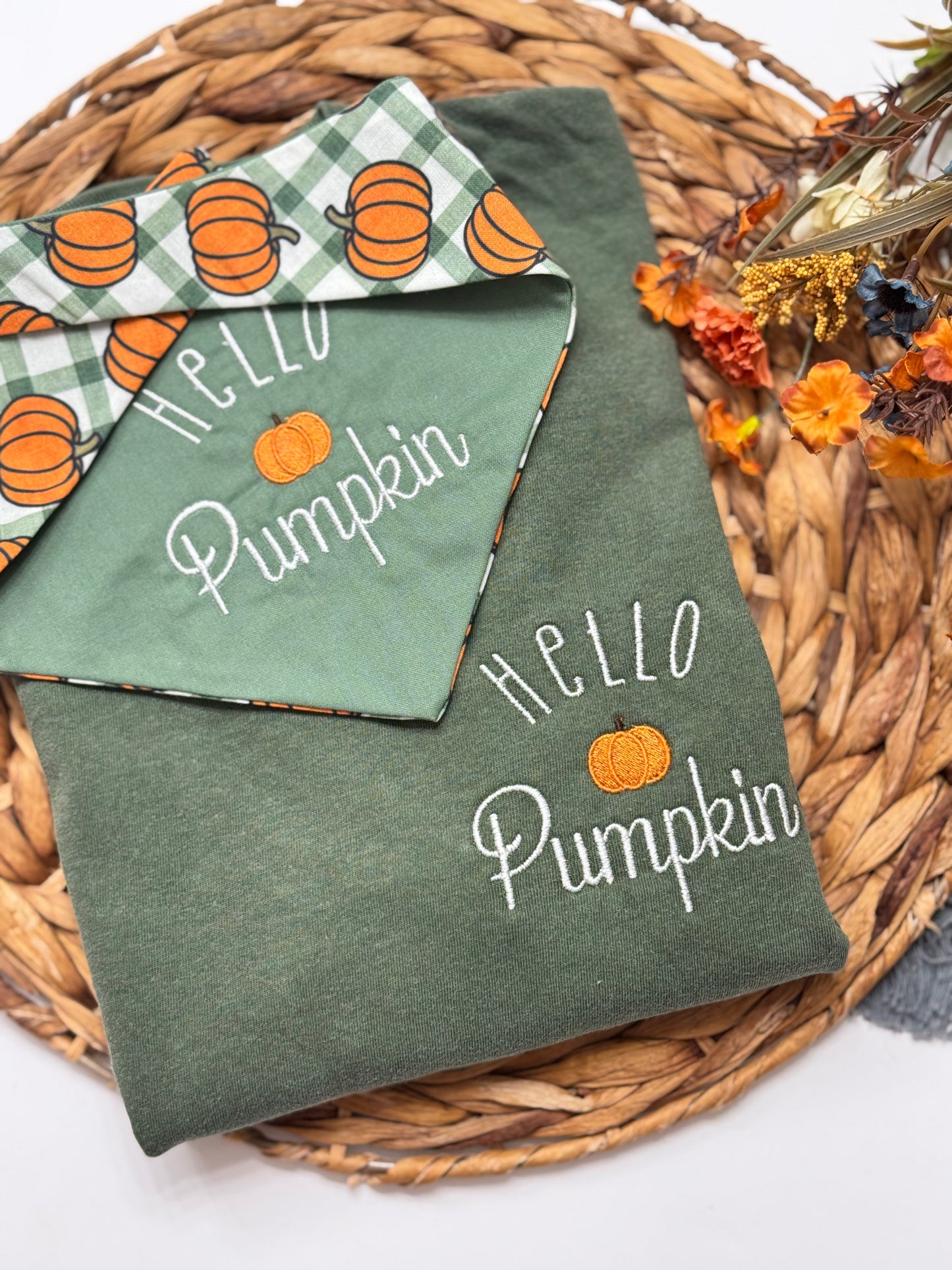 Hello Pumpkin Sweatshirt/Crew